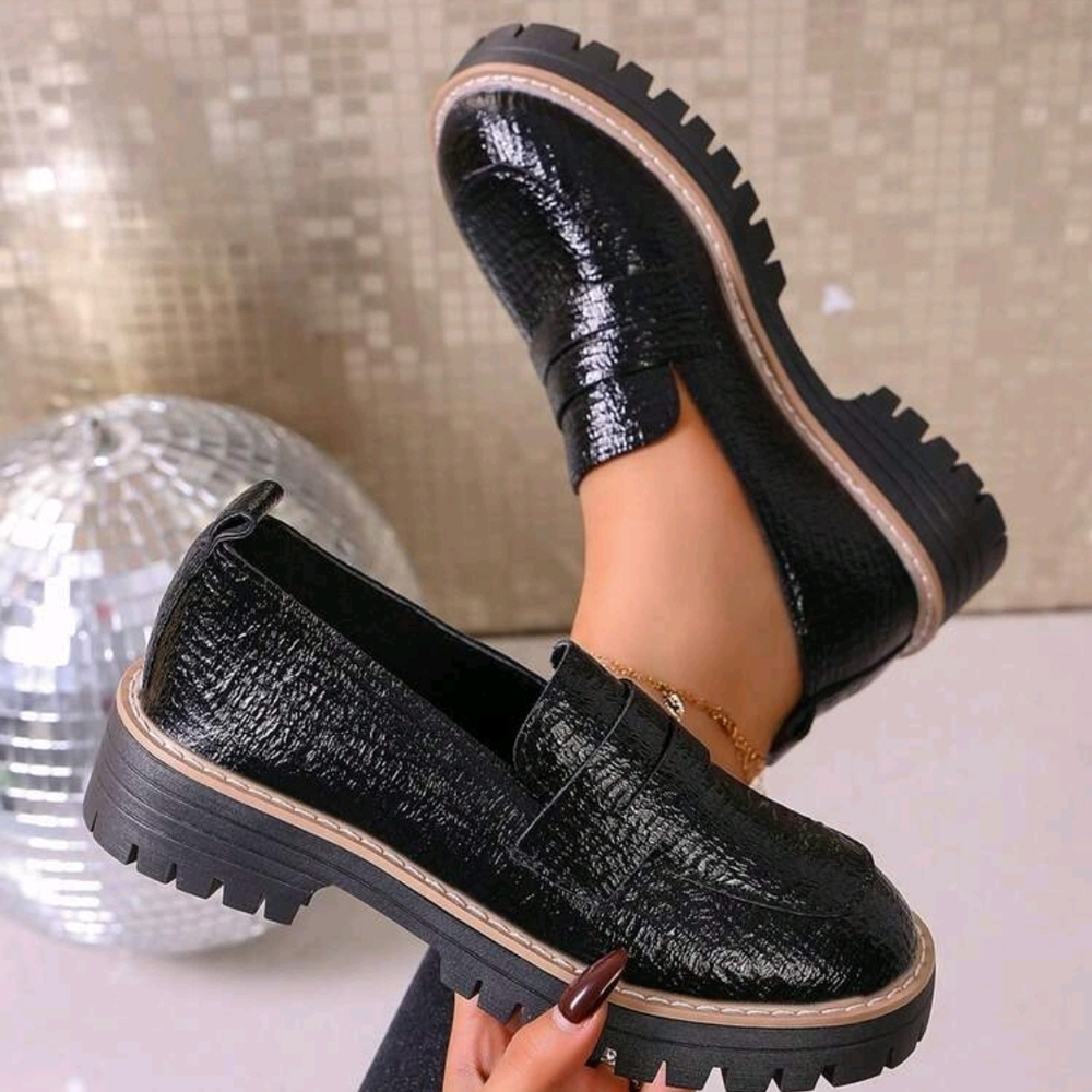 Black Loafers for Women - Picture 3 of 3